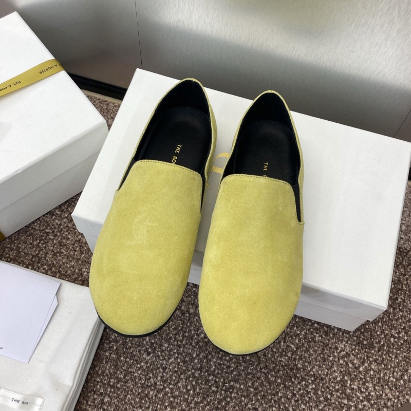 Other flat shoes